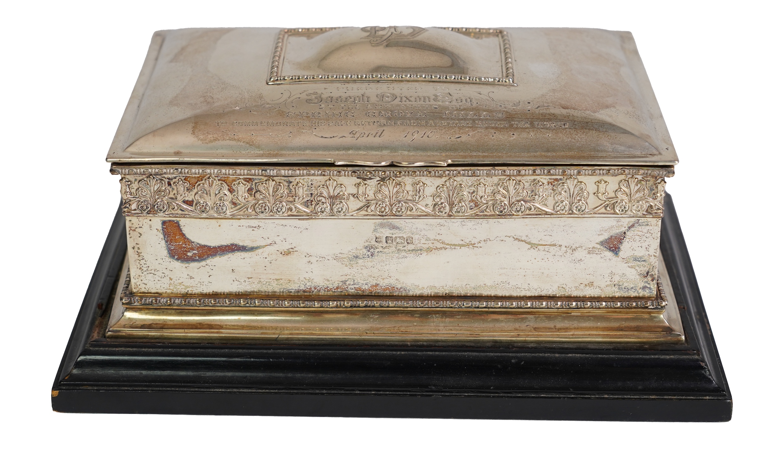 An Edwardian silver presentation cigar box, by Cooper Brothers and Sons